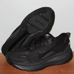 Nike Vomero 18 Running Shoes B-Grade Mens 14 Triple Black Grey